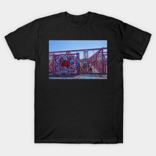 Williamsburg bridge graffiti T-Shirt